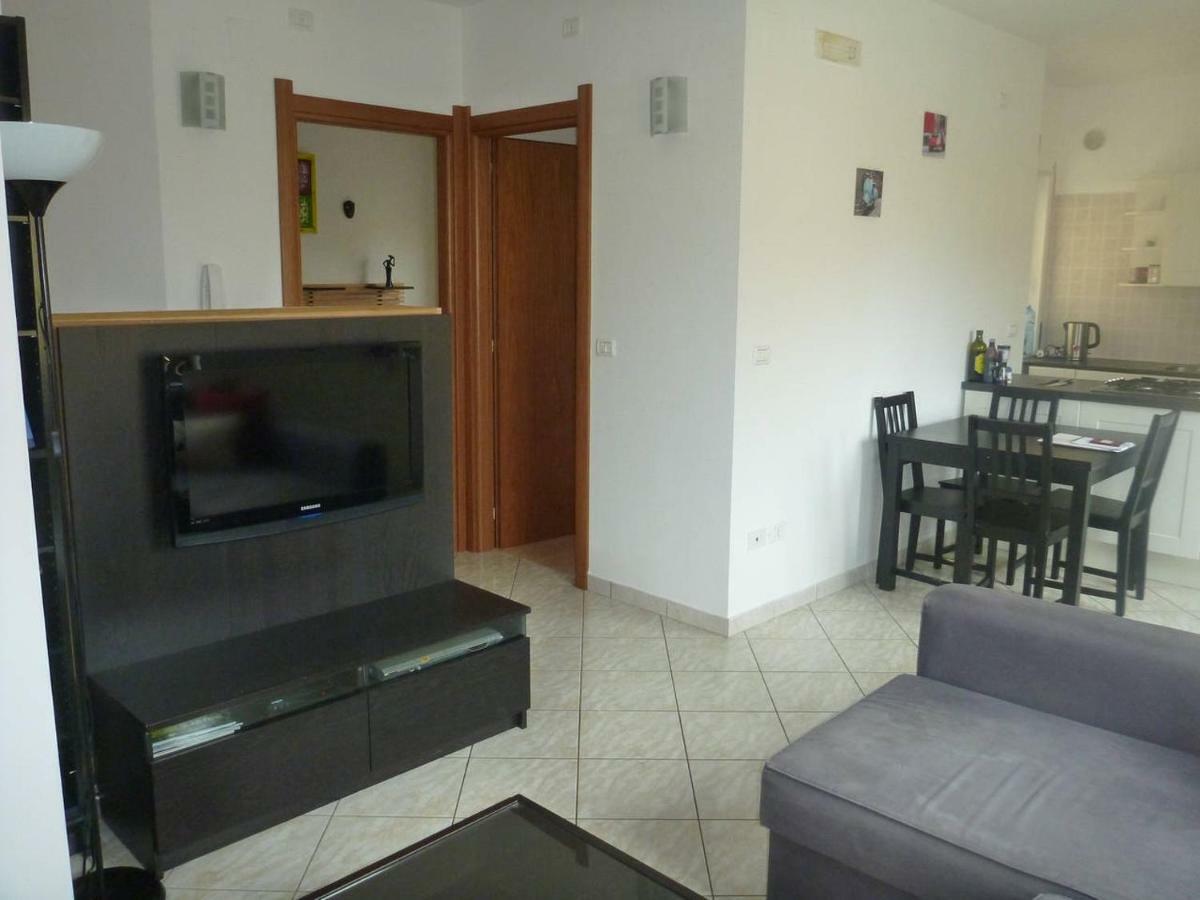 פיצו Modern Seaside Apartment מראה חיצוני תמונה